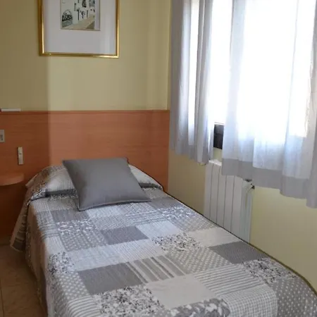 Bartis Pensión Figueras