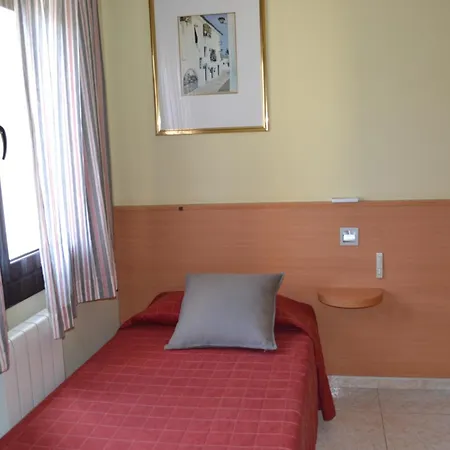 Guest house Bartis Figueres (Girona)