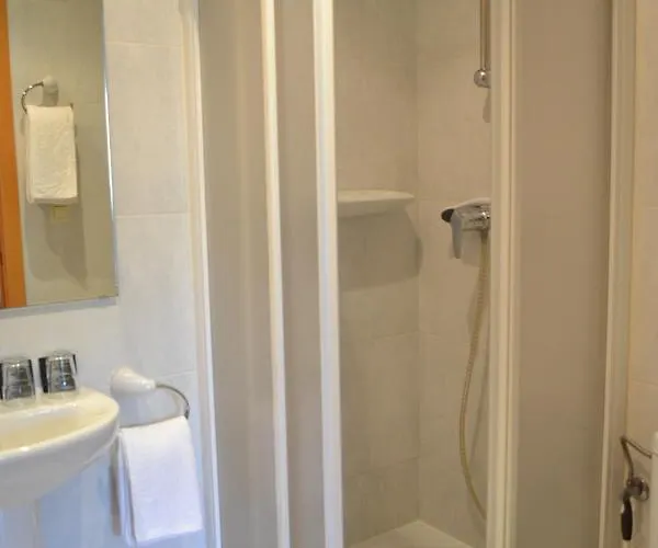 Guest house Bartis Figueres (Girona)